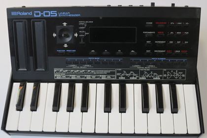 Roland-D-05